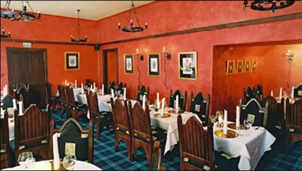 Tulloch Castle Hotel ‘A Bespoke Hotel’ Dingwall Restaurant foto