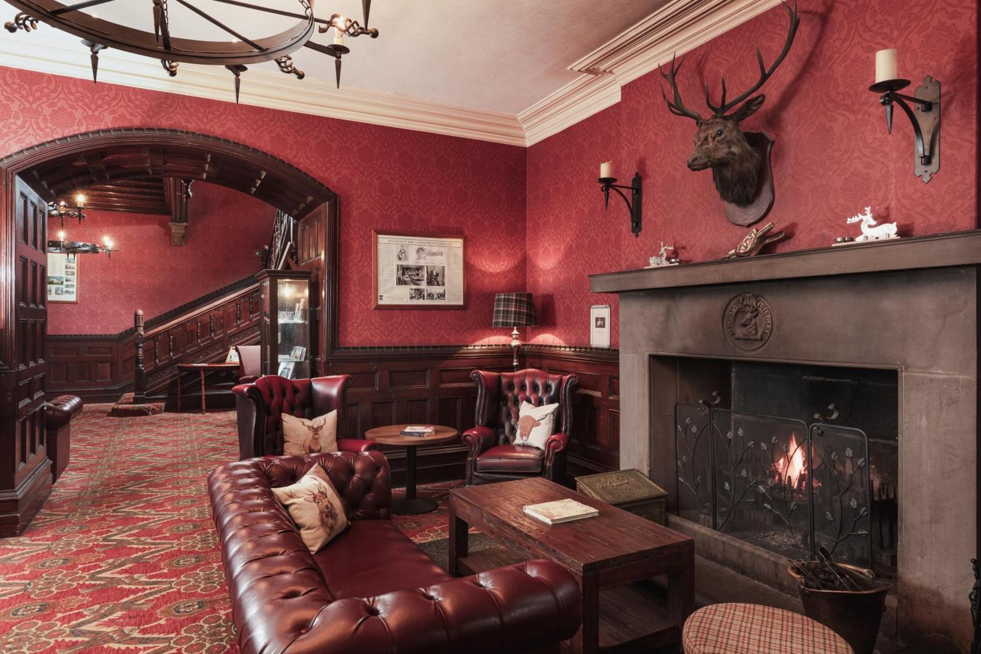 Tulloch Castle Hotel ‘A Bespoke Hotel’ Dingwall Exterior foto